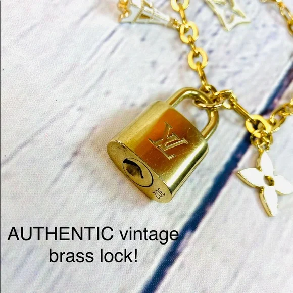Louis Vuitton lock and key bracelet handmade - Picture 3 of 6